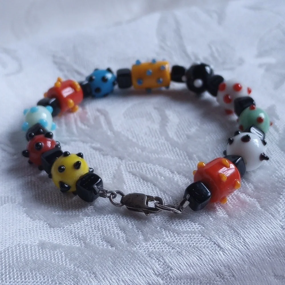 Colorful Art Glass Lampwork Nubby Bead 8in Bracelet